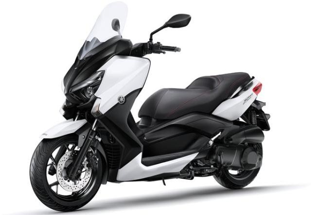 Harga Fitur dan Spesifikasi Yamaha Xmax  250 Terbaru